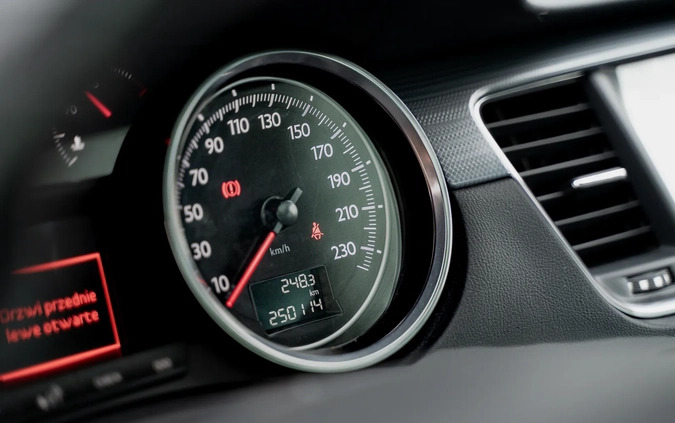 Peugeot 508 cena 46900 przebieg: 249900, rok produkcji 2016 z Gryfice małe 529